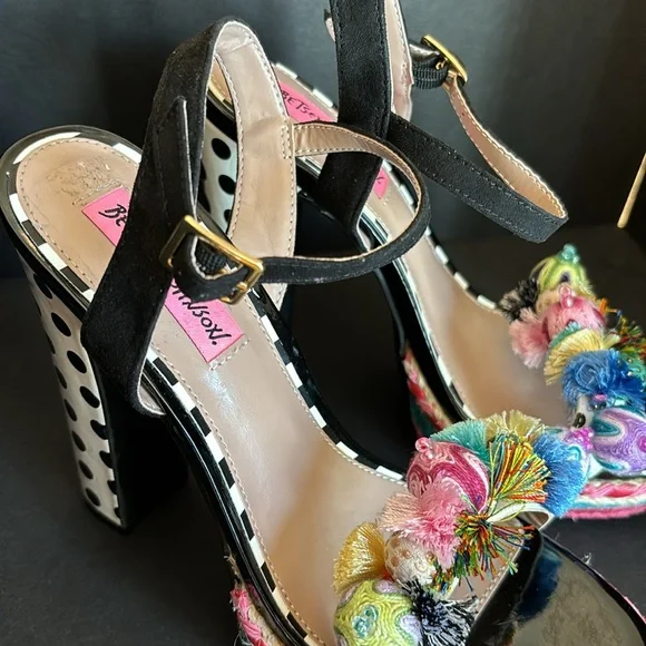 Betsey Johnson Polka Dot Pom Pom Sandal Heels Colorful Sz 7.5 - Picture 4 of 11